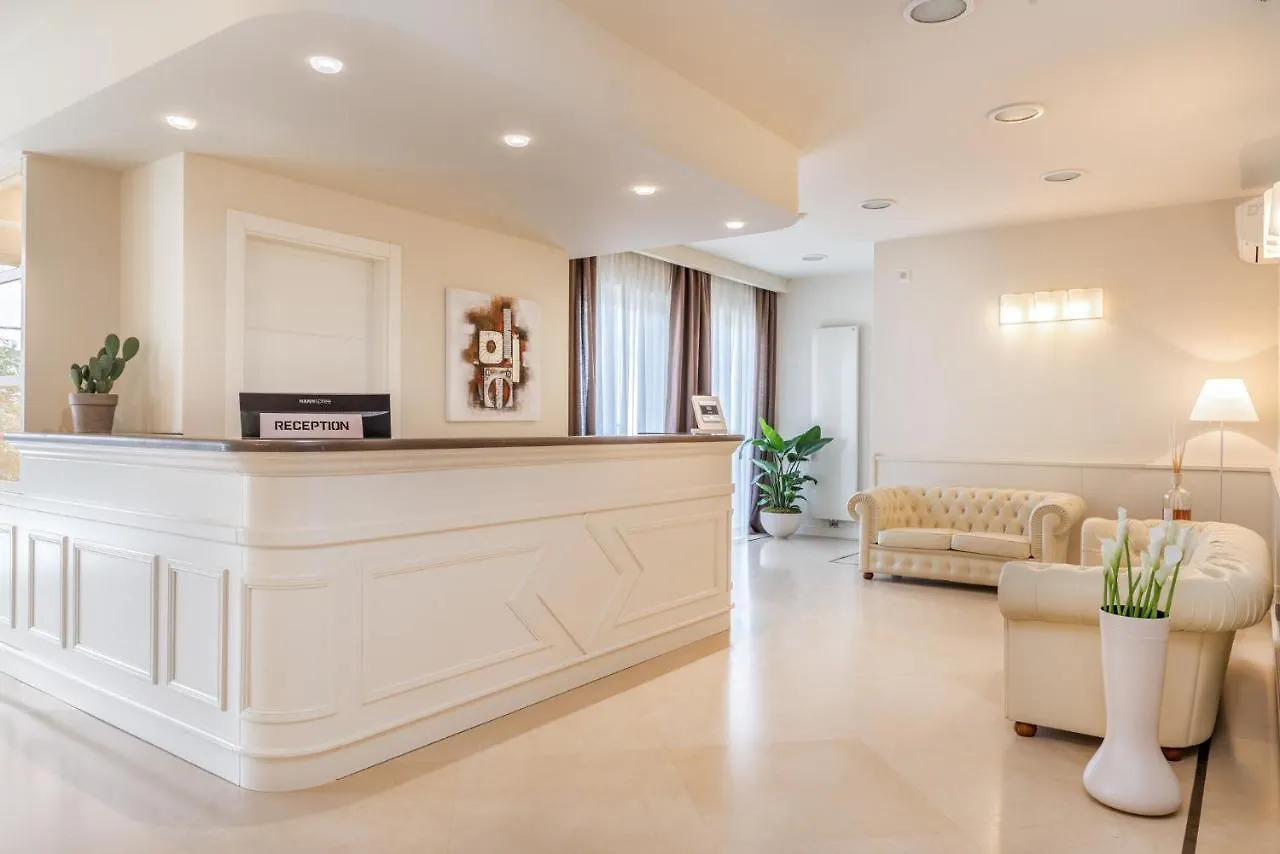 Hotel & Residence Exclusive Marina Di Carrara Italy