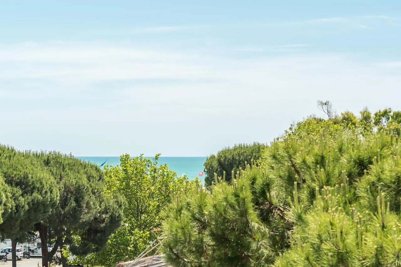 Hotel & Residence Exclusive Marina Di Carrara 3*,